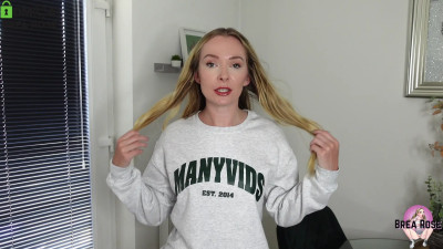 Brea Rose - MV crown and merch unboxing 2022
