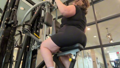 Lunaxthicky - Workout With Me! Plus Size Workout Routine