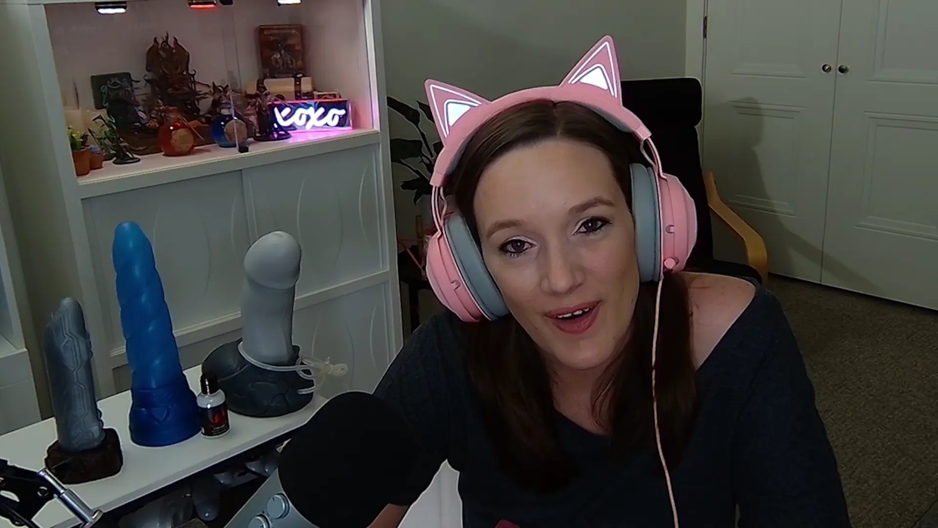 Exclusive Leak: throwmeonthetabletop - Playing Flying High! MILF Reacts to Futanari SuperHeroes P1 - Stream in FullHD | Hotleakxxx.com