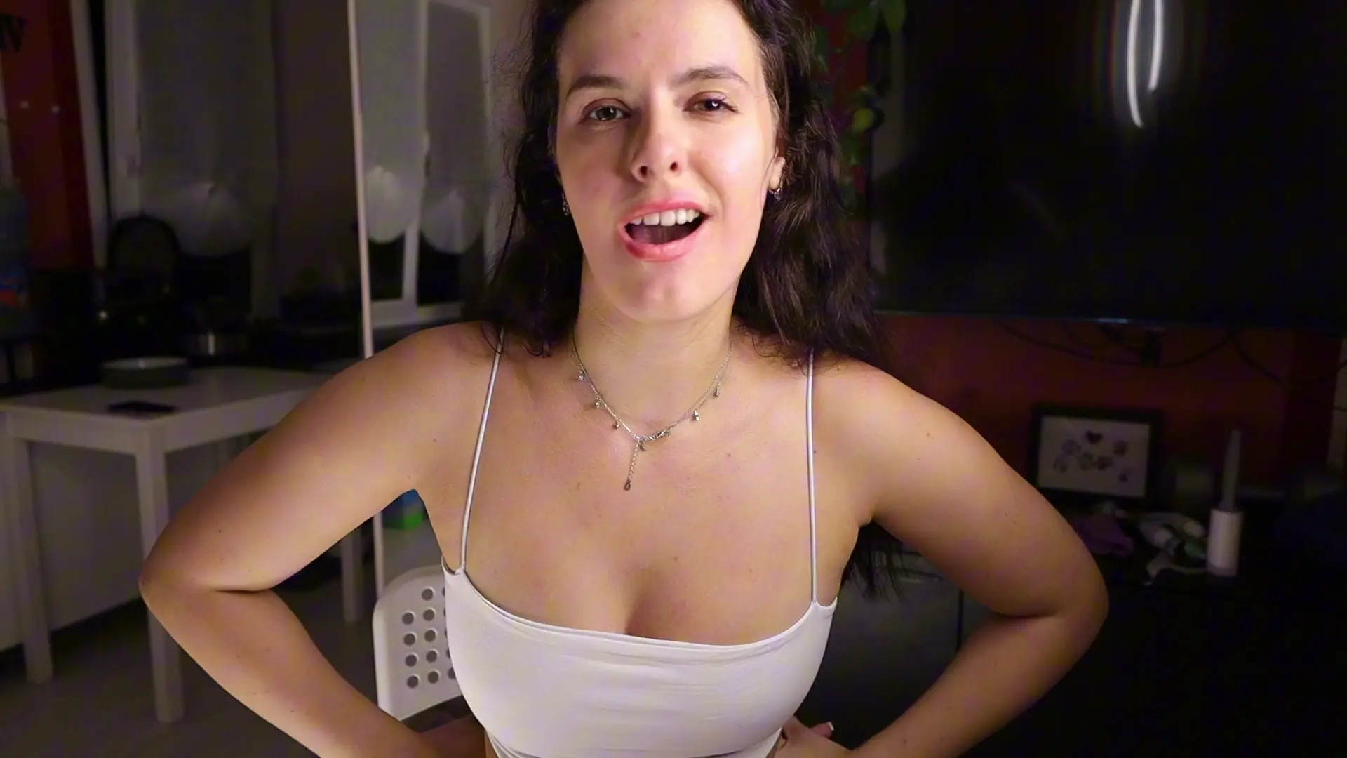 Exclusive Leak: Roni_Tailed - Daddy's Girl tried to eat sexy but got all dirty - Stream in FullHD | Hotleakxxx.com