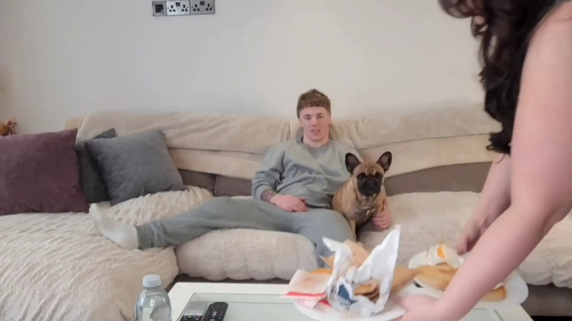 Exclusive Leak: Lil D The Fake - Lil D and Big Ass MILF Miss Jenna sit down and chat - YT Vid - Stream in FullHD | Hotleakxxx.com