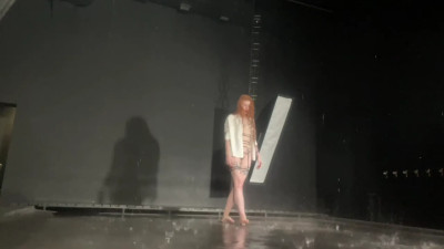 Alice_Ginger - photoshoot in the rain