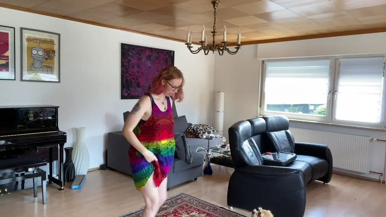 Exclusive Leak: RamonaRox - it's my birthday! silly dance - Stream in FullHD | Hotleakxxx.com