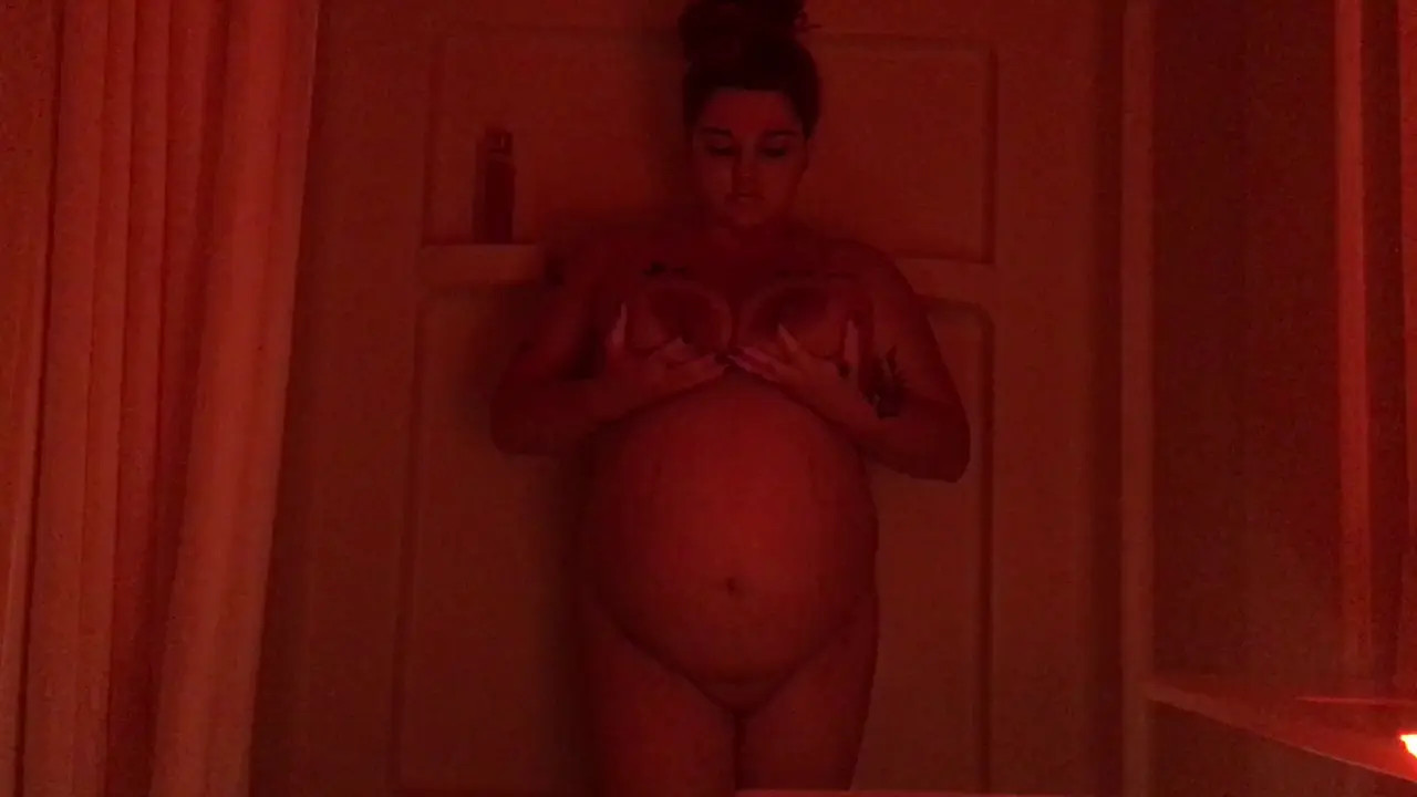 Exclusive Leak: Hookahqueeen - Pregnant shower time fun - Stream in FullHD | Hotleakxxx.com