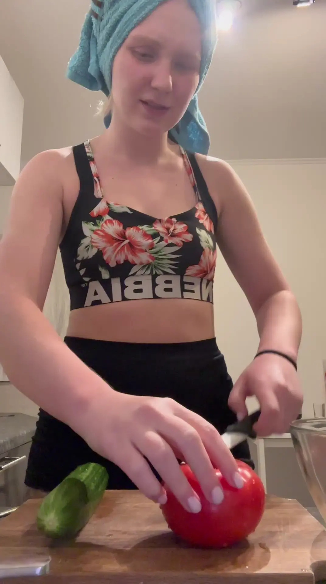 Exclusive Leak: Seegirl - salad for dinner - Stream in FullHD | Hotleakxxx.com