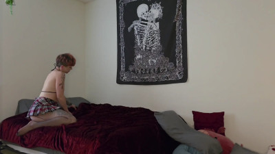 Saint Laraignee - Goth GF Teases & Makes Bed for You