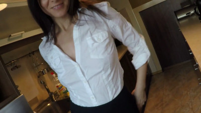 Julia Jordan - Horny in the Kitchen