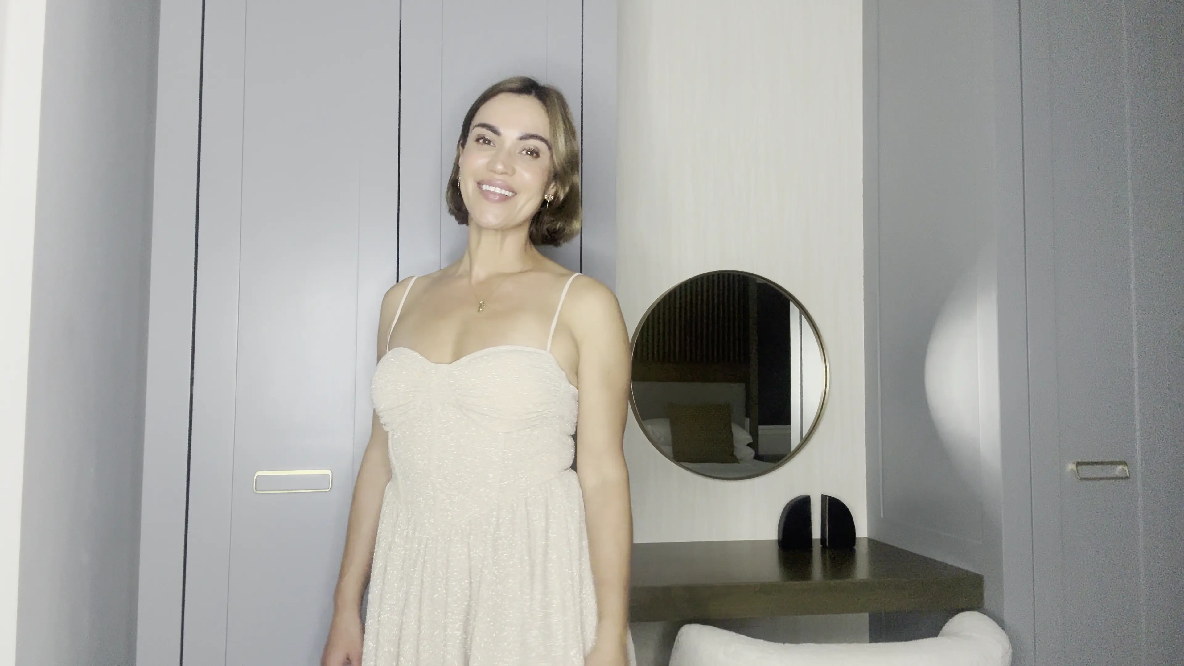 Exclusive Leak: Alyssa Reece - Mommy Tries On Party Dress For Date Night - Stream in FullHD | Hotleakxxx.com
