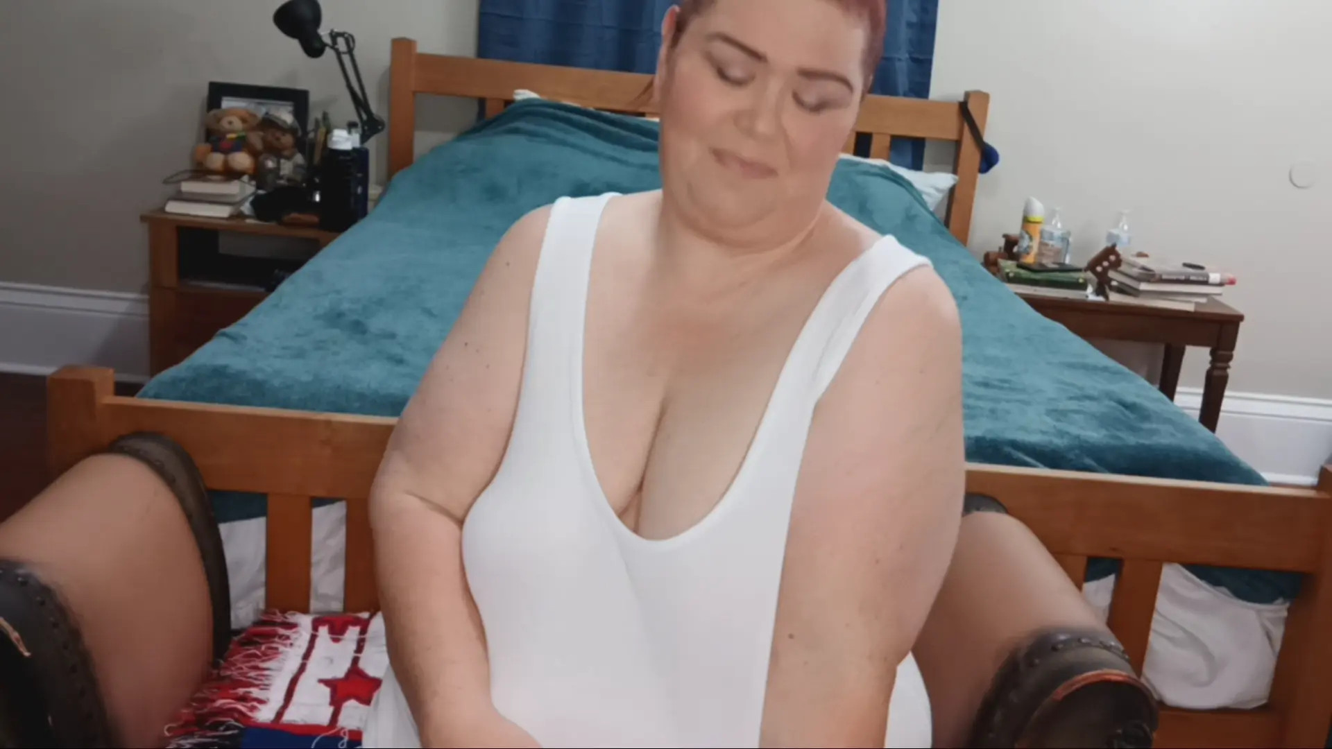 Exclusive Leak: Milfybbw - Playing With My Big Boobs - Stream in FullHD | Hotleakxxx.com