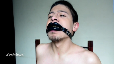 dreichwe - Sucking dildo very hard