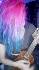o0Pepper0o - PEPPER PLAYS THE UKE BADLY # 2