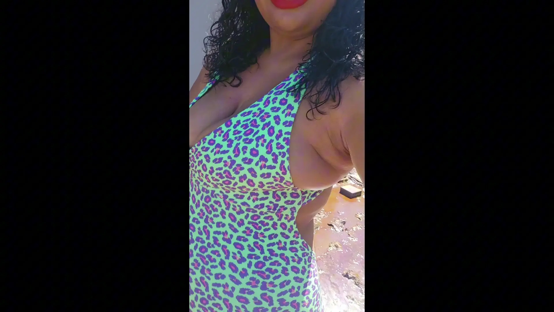 Exclusive Leak: Strawberry Cash - My new cheetah outfit aterrando meu lote - Stream in FullHD | Hotleakxxx.com