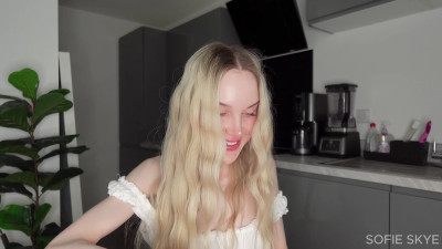 Sofie Skye - MV Awards Winner Crown Unboxing and Try On - MV Awards 2025