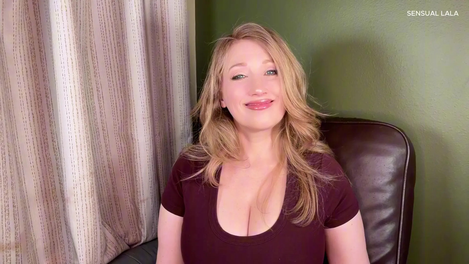 Exclusive Leak: Sensual Lala - I Asked ChatGPT for a Comedy Script and It Gave Me step-Mom Jokes - Stream in FullHD | Hotleakxxx.com