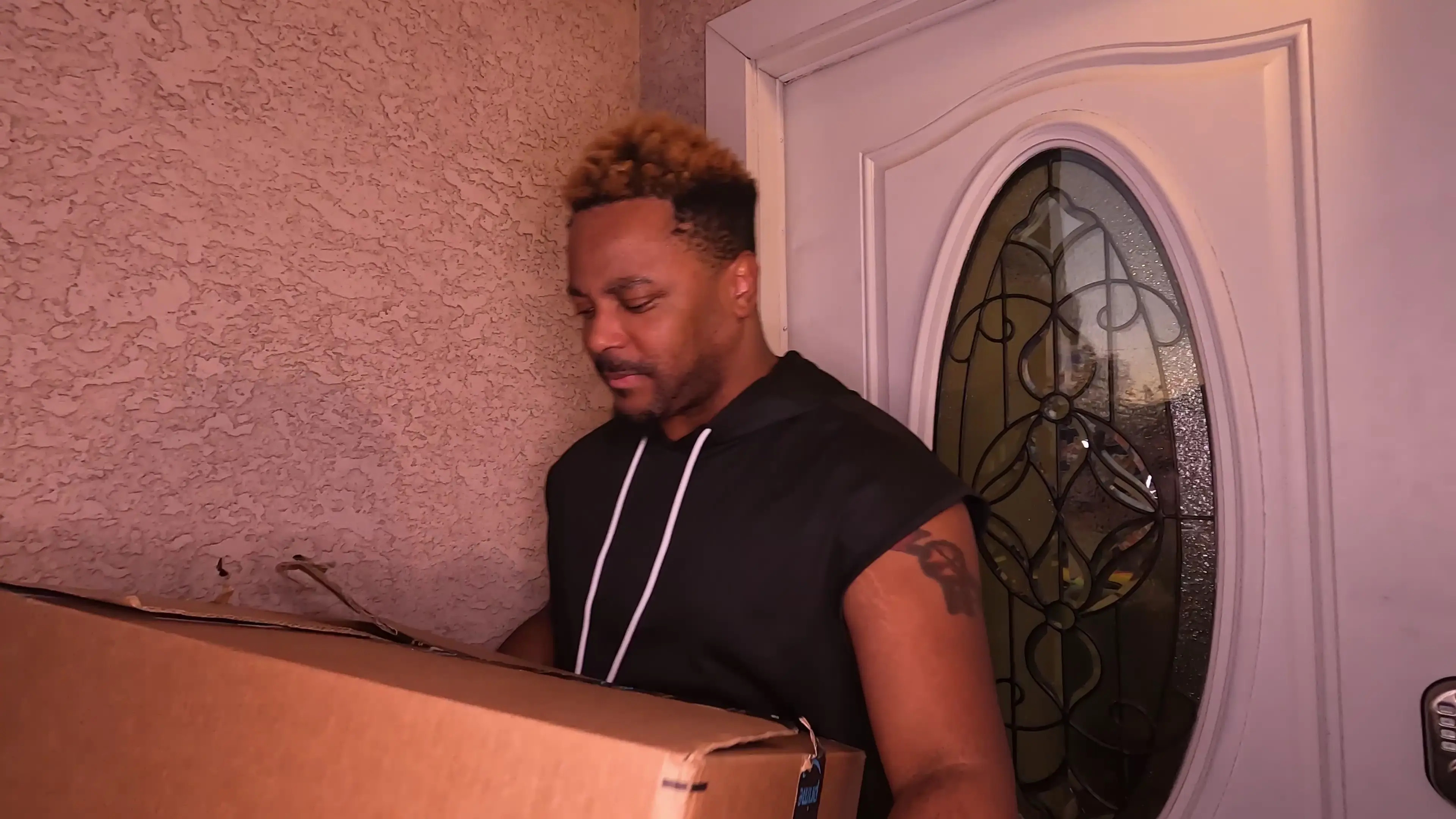 Exclusive Leak: FinnysPlayhouse - Jasmine Rose x FinnysPlayhouse Overnight Delivery Part 1 - Stream in FullHD | Hotleakxxx.com