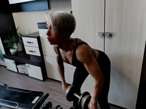 Muscular Alica - Upper body workout hot muscular women