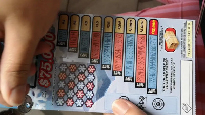TootsieTower - Do a Scratch Ticket with Me