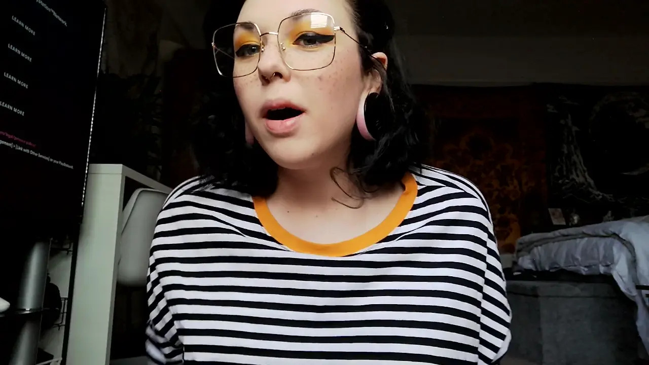 Exclusive Leak: Leah Von Noire - Get to know me - Stream in FullHD | Hotleakxxx.com
