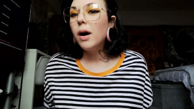 Leah Von Noire - Get to know me