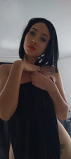 LolaGrowz - Do you prefer me naked or dressed
