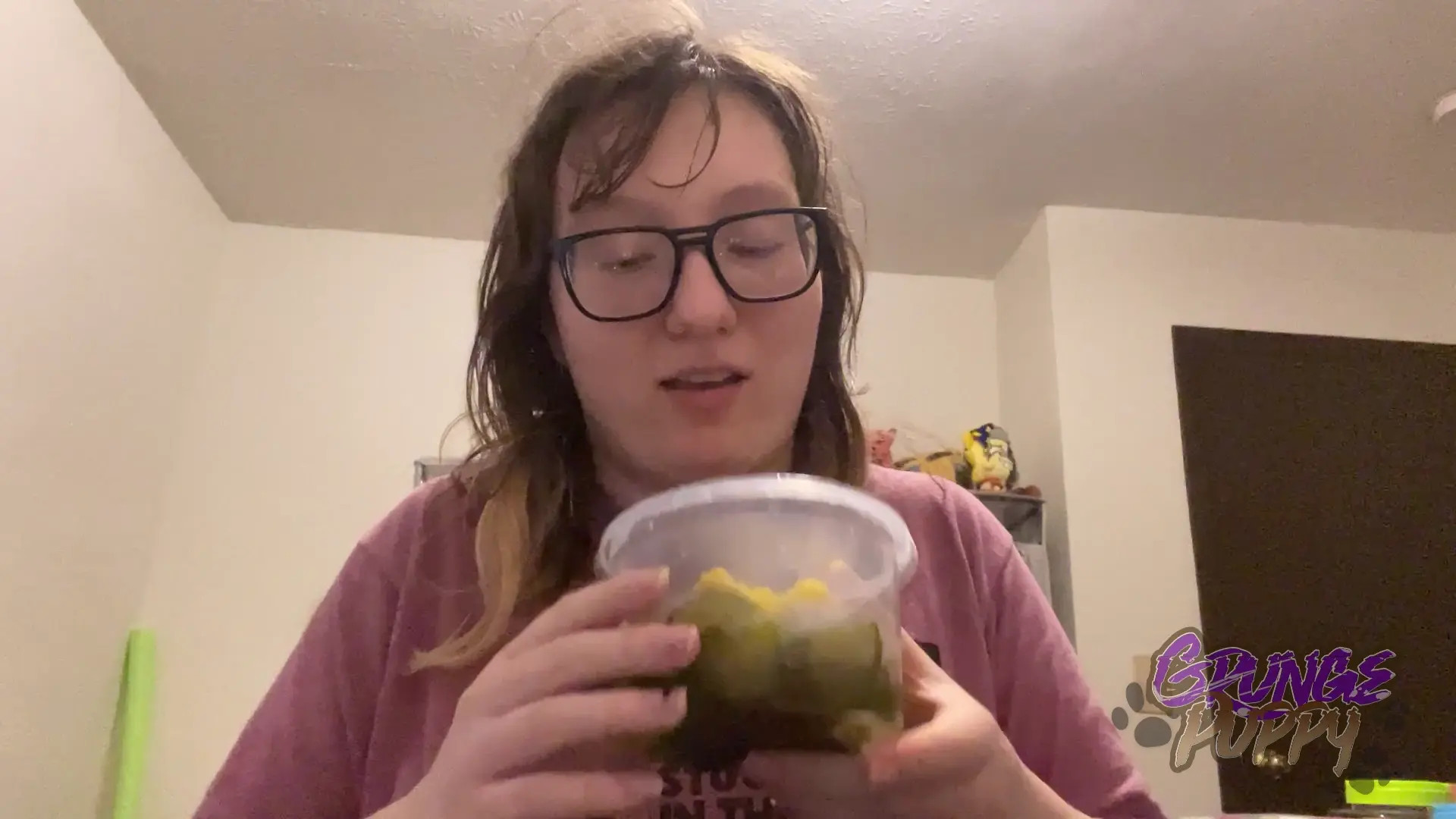 Exclusive Leak: GrungePuppy - Crunchy ASMR: Trying Candied Pickles for the First Time - Stream in FullHD | Hotleakxxx.com