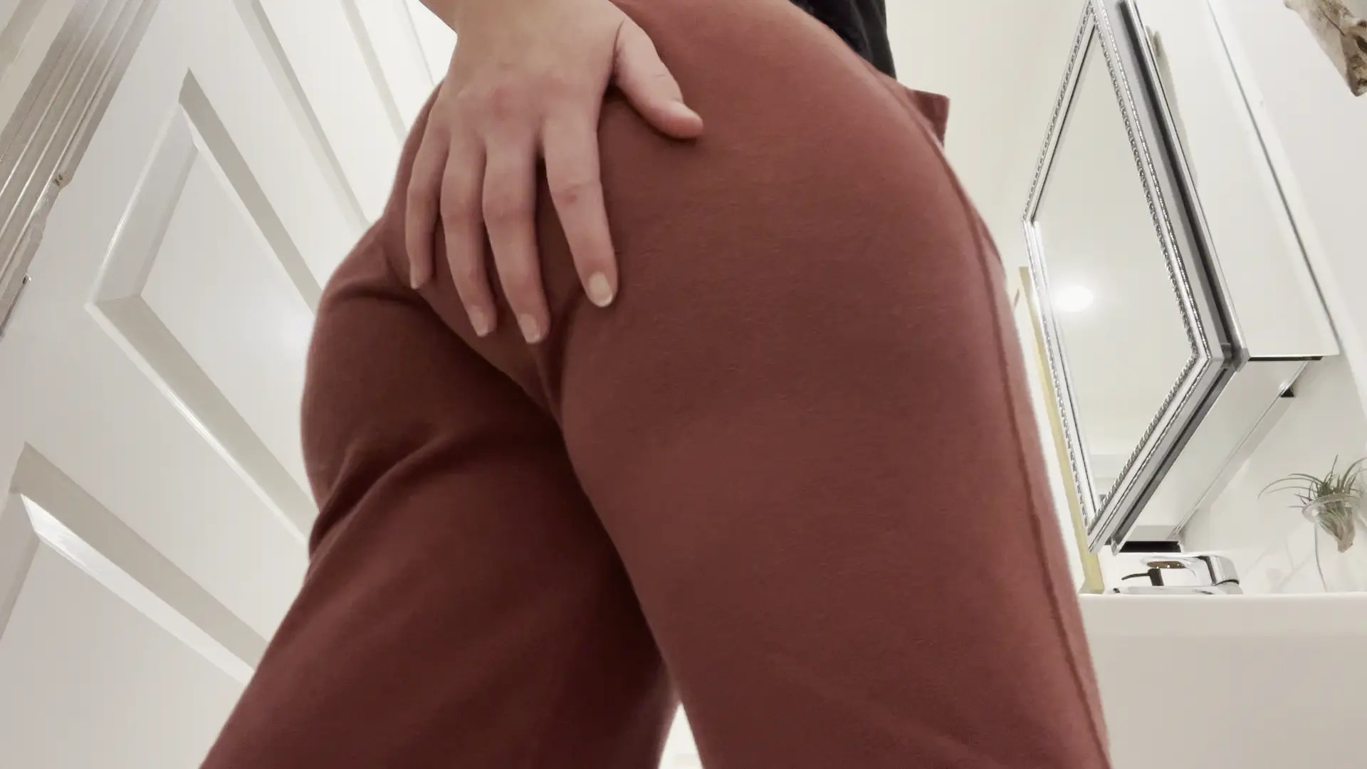 Exclusive Leak: Nicolette Bloom - Vote for my ass and pussy - Stream in FullHD | Hotleakxxx.com