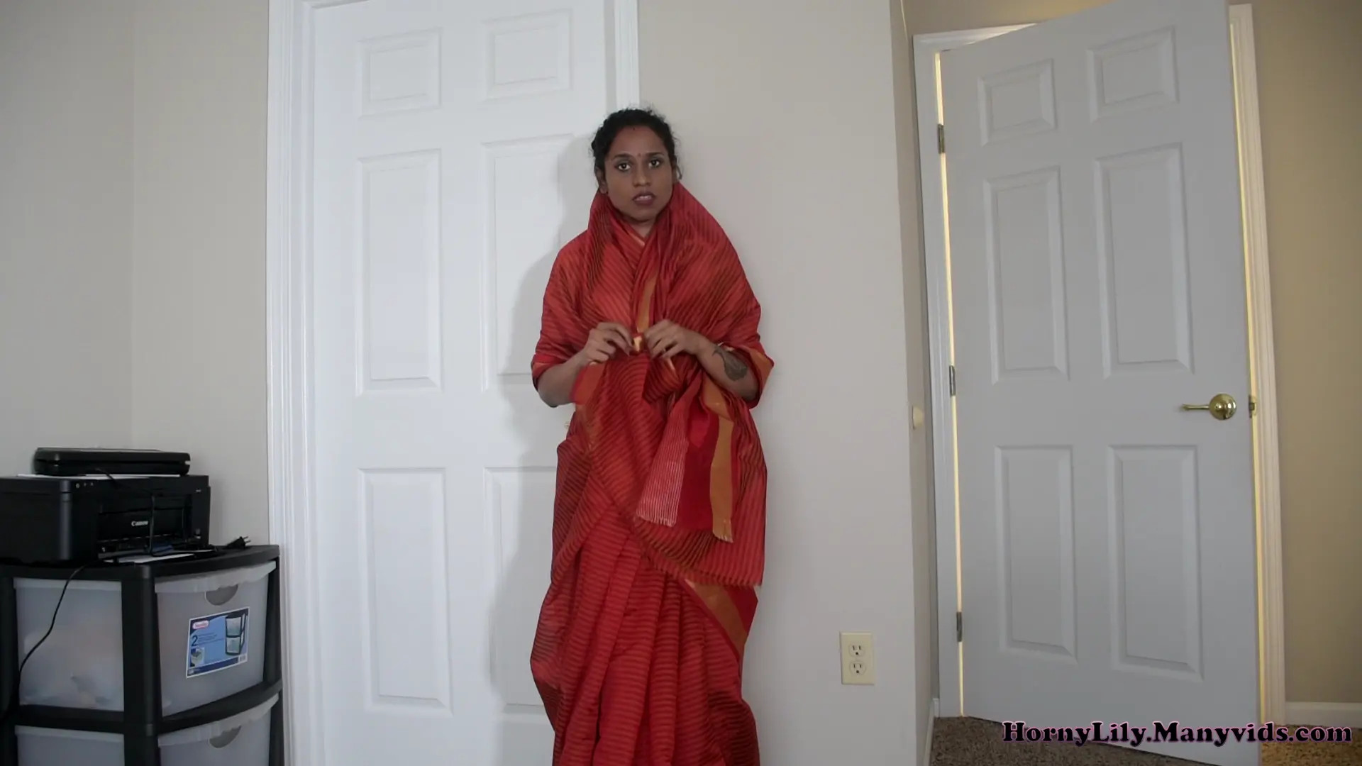 Exclusive Leak: HornyLily - Indian step-mother in Hindi - Stream in FullHD | Hotleakxxx.com