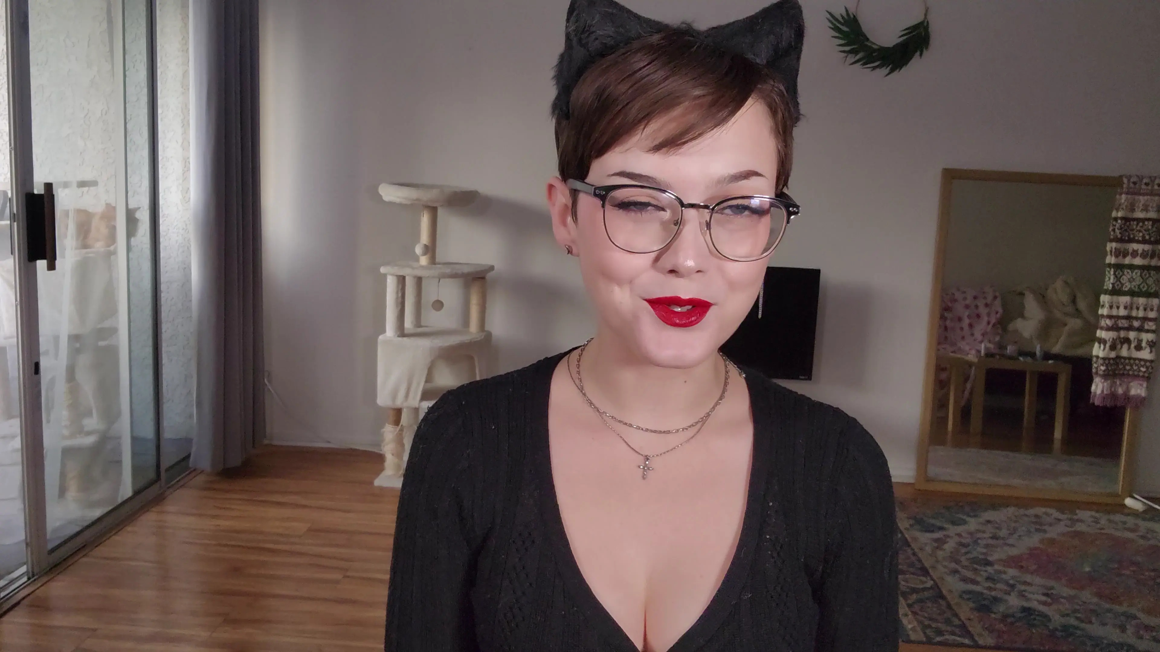Exclusive Leak: mrsvalentine666 - Pornstar Reacts: My First Lesbian Scene 3 Years Later - Stream in FullHD | Hotleakxxx.com