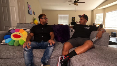 FinnysPlayhouse - Zoey Uso x FinnysPlayhouse Change Clothes