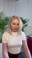 Seegirl - McDonald's Review