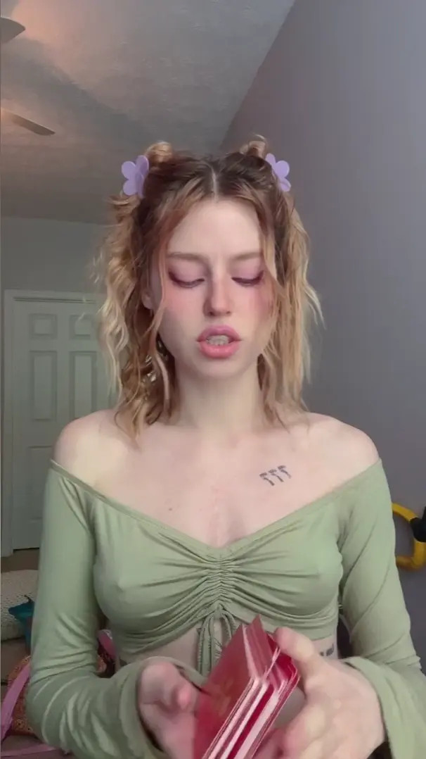 Exclusive Leak: Gbabyexplicit - Fucking in between the sheets: tarot reading - Stream in FullHD | Hotleakxxx.com
