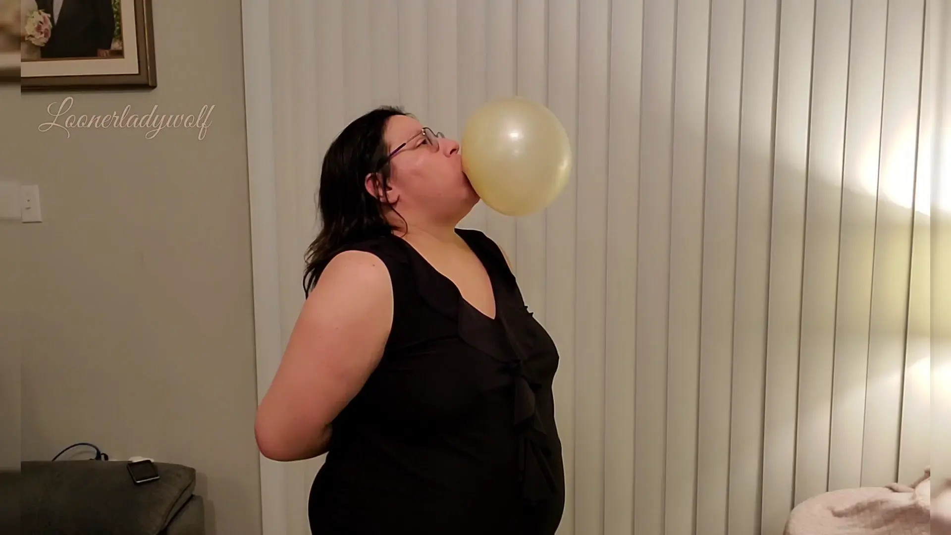 Exclusive Leak: Loonerladywolf - Big Bubble Blow - Stream in FullHD | Hotleakxxx.com