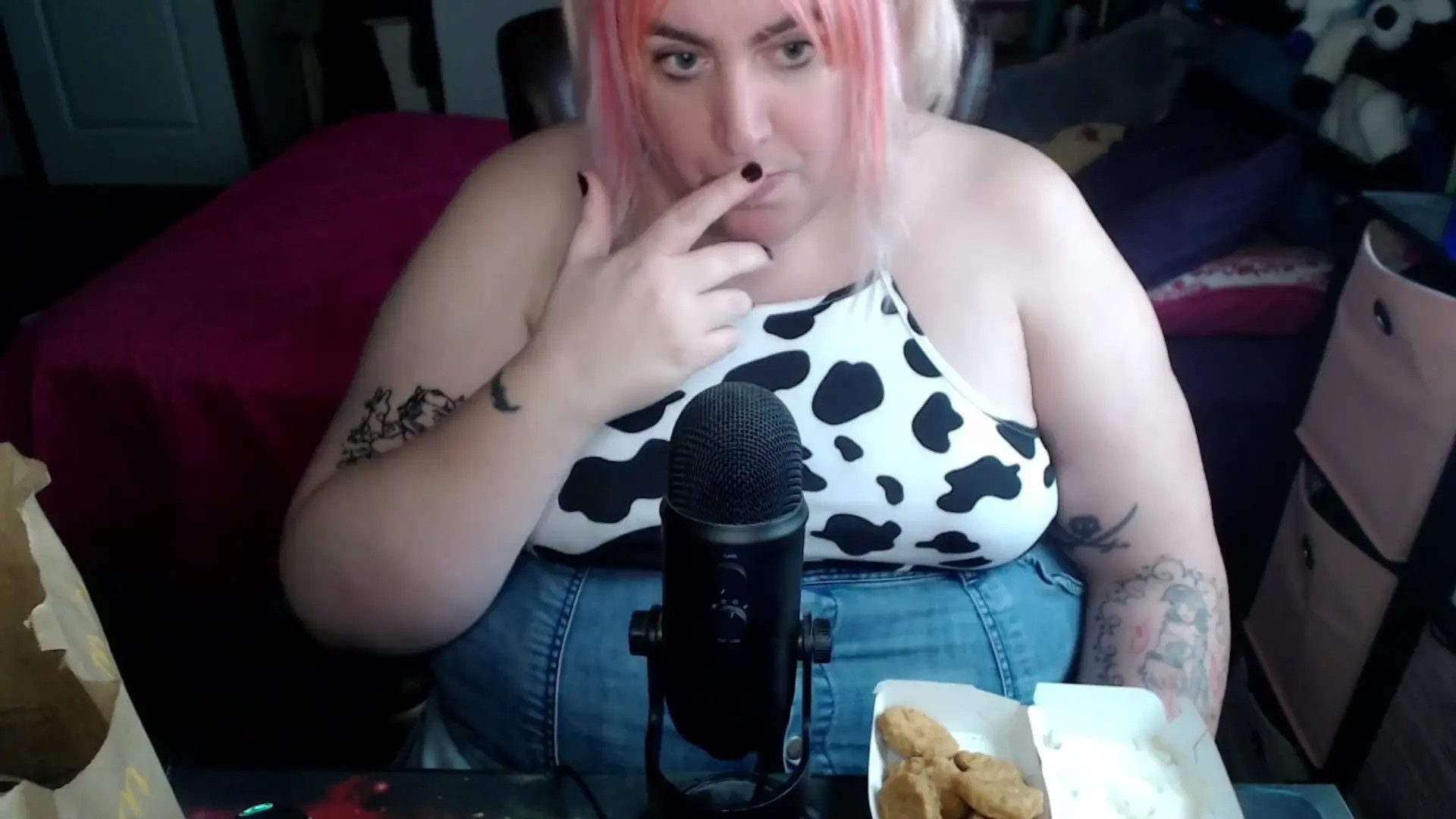 Exclusive Leak: moo cow momo - Fat Trans Feedee Girl Eats A McDonalds Lunch - Stream in FullHD | Hotleakxxx.com