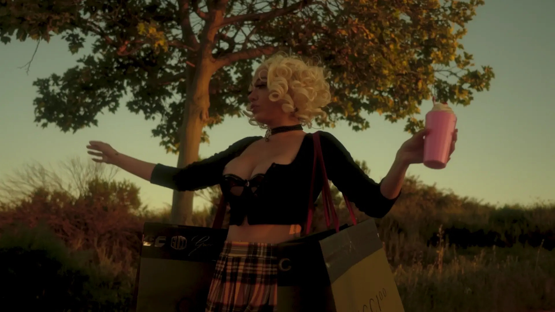Exclusive Leak: Little Puck - HAUS OF PUCK | Hot Blonde Takes a Hike - Stream in FullHD | Hotleakxxx.com