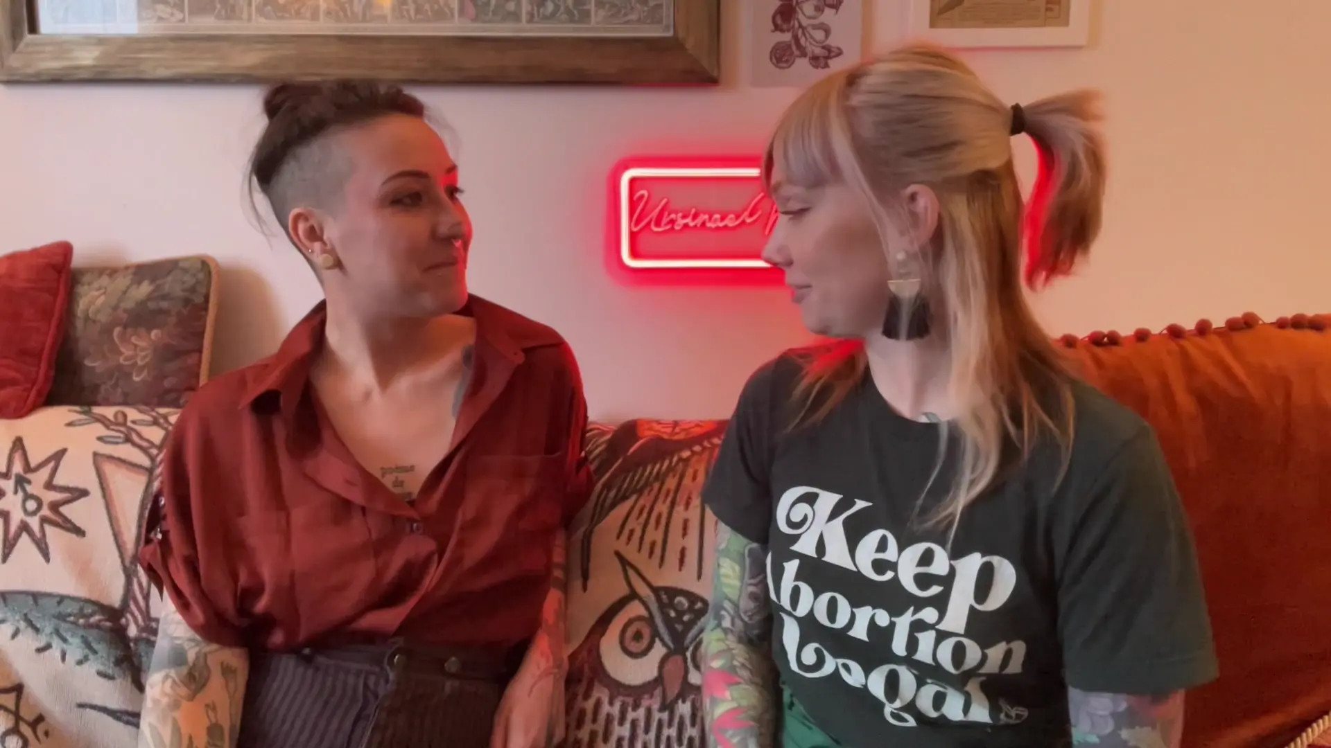 Exclusive Leak: GoAskAlex - Playing Dress-Up - GoAskAlex and Vesperal trade styles - Stream in FullHD | Hotleakxxx.com