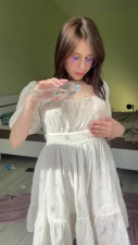 Silissa - POURS WATER ON HER TITS