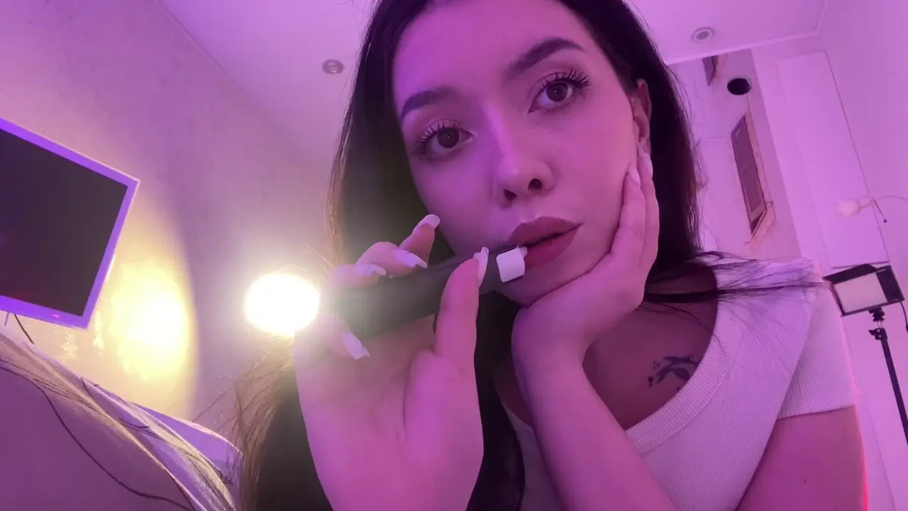 Exclusive Leak: EmilyTing - Smoking - Stream in FullHD | Hotleakxxx.com