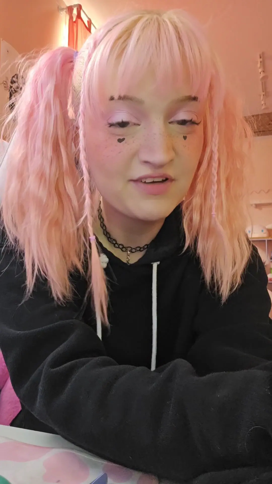 Exclusive Leak: squeezypeach - why don't i make more femdom content - Stream in FullHD | Hotleakxxx.com