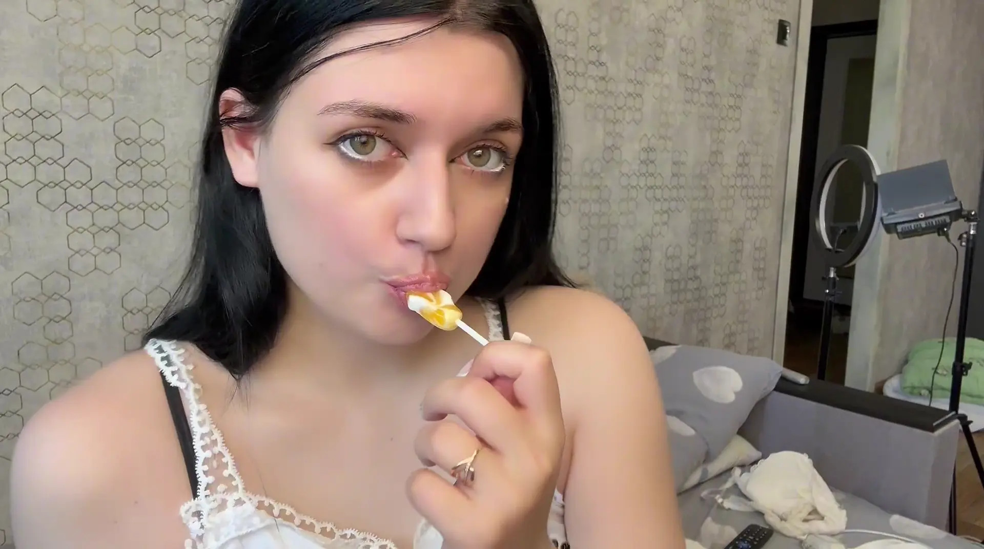 Exclusive Leak: Azumilovve - CANDY SLUT FACE - Stream in FullHD | Hotleakxxx.com