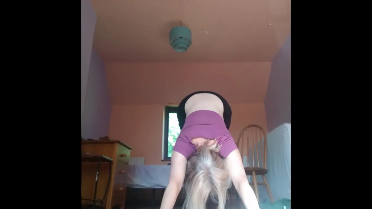 Exclusive Leak: Nymphymagik - Morning yoga strip - Stream in FullHD | Hotleakxxx.com
