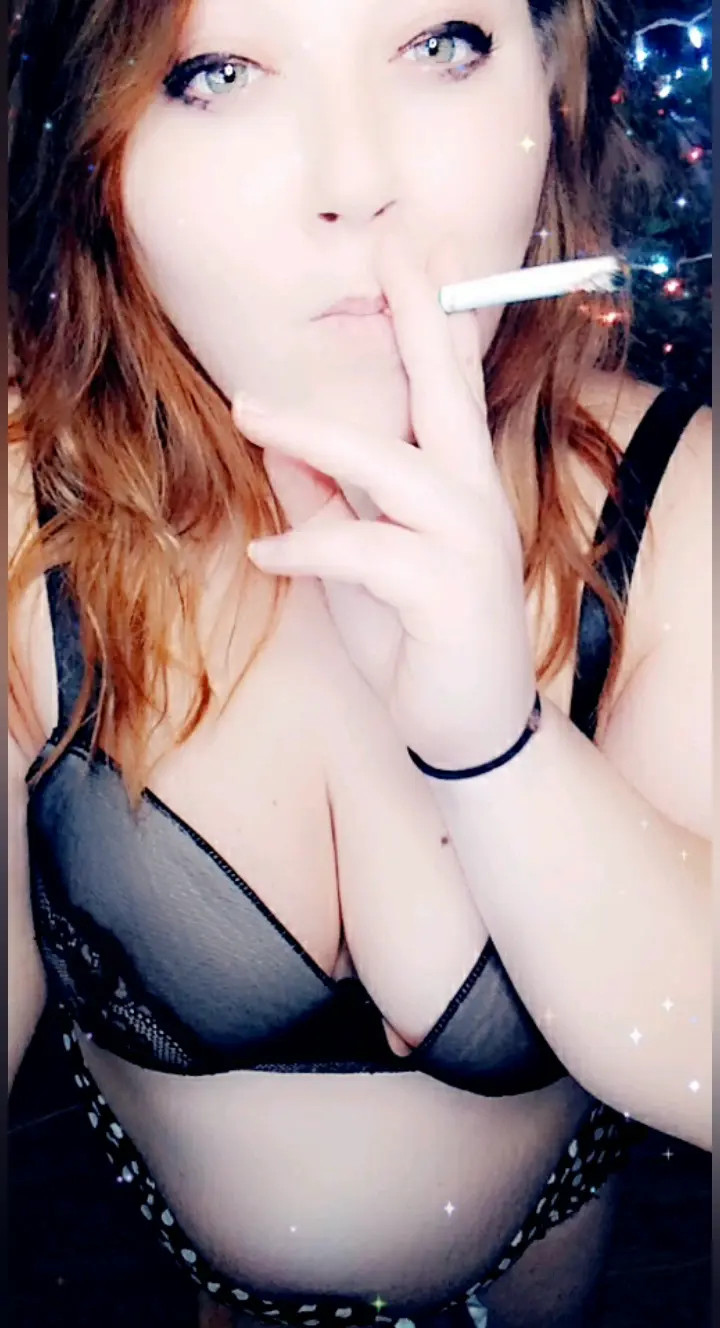 Exclusive Leak: DanielleSkyy - Smoking Preview 1:06 - Stream in FullHD | Hotleakxxx.com