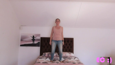 MyPinkLilly - Jumping On My Bed_1080p