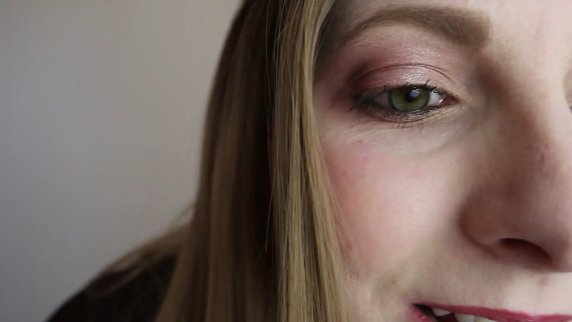 Exclusive Leak: MISS HAZEL UK - Melting Supergirl's Evil Clone - Preview - Stream in FullHD | Hotleakxxx.com