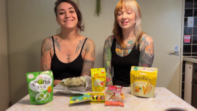 GoAskAlex - Tokyo 7-11 Mukbang