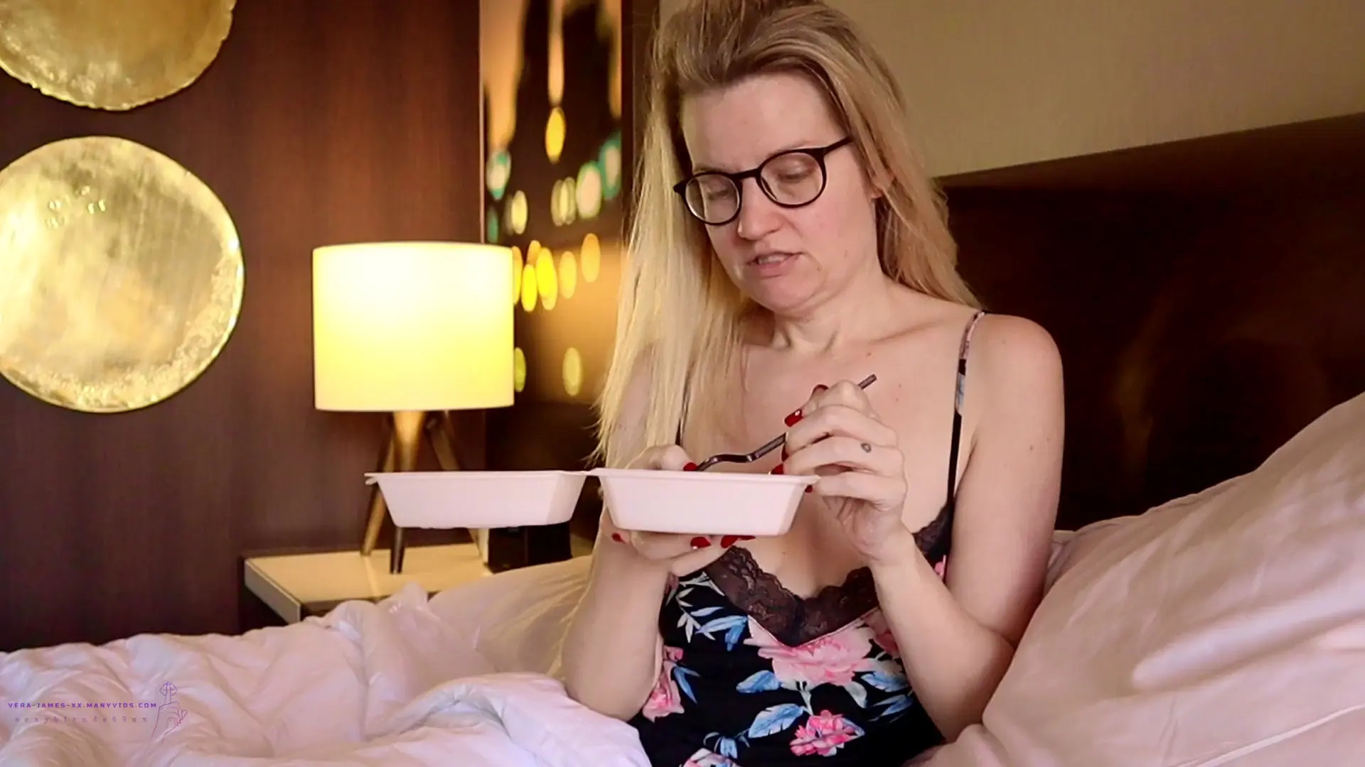 Exclusive Leak: Vera James xx - Healthy Breakfast in Bed with MOMMY!  | Vera James - Stream in FullHD | Hotleakxxx.com