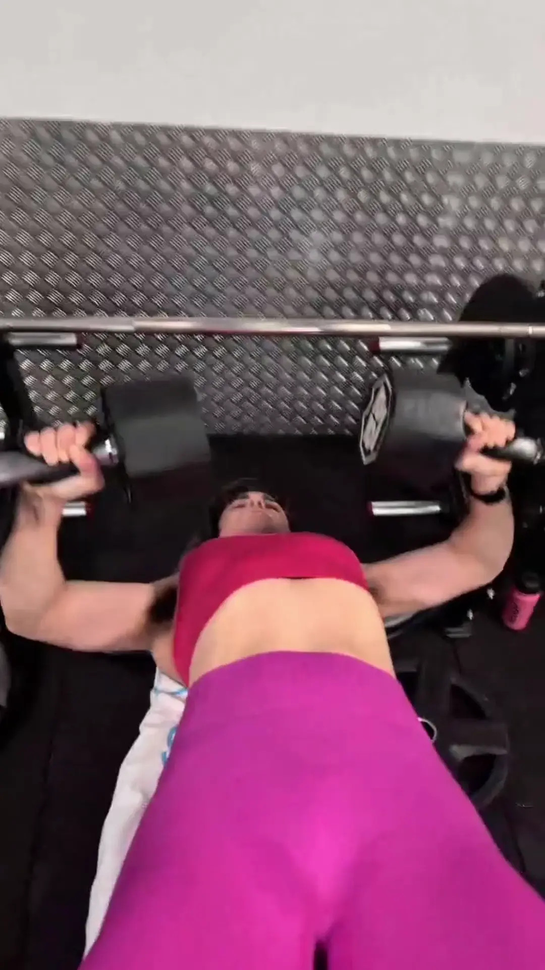 Exclusive Leak: Aragne Spicy - Training hard, chest, abs and playing in the floor - Stream in FullHD | Hotleakxxx.com
