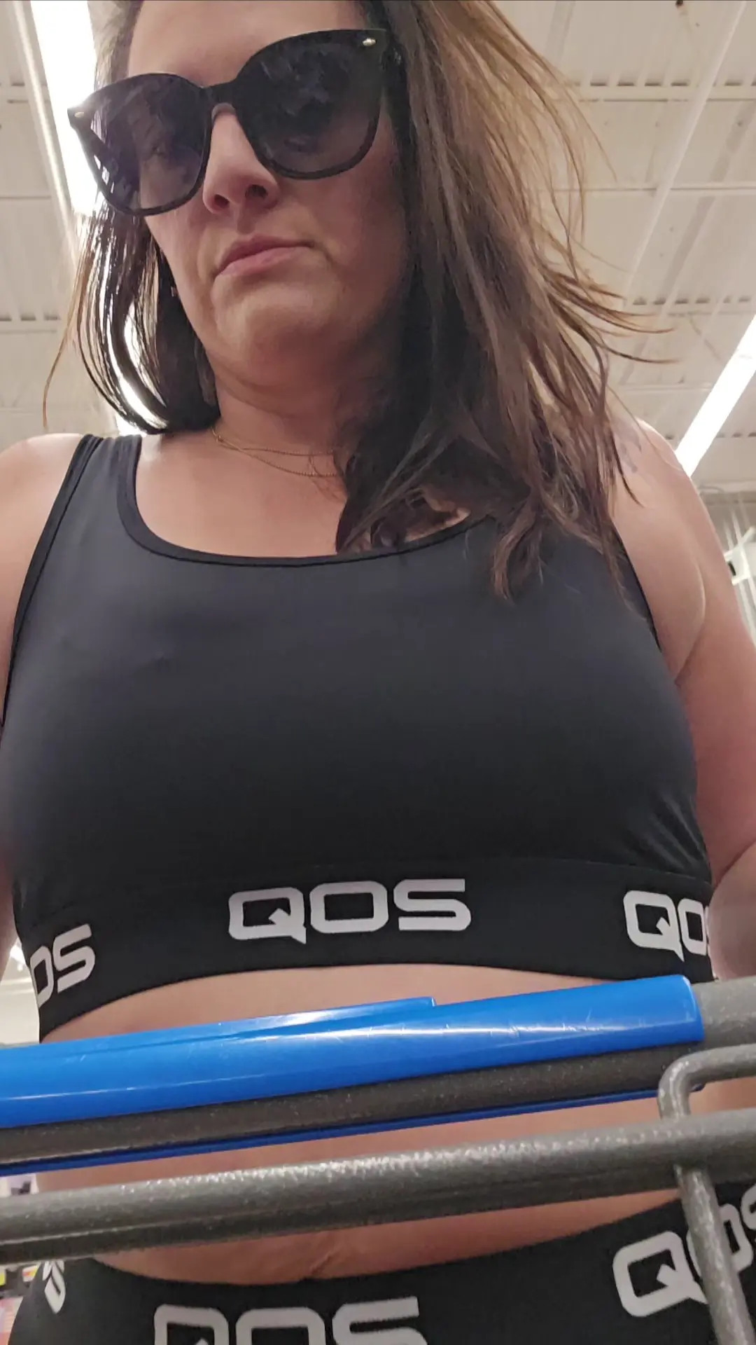 Exclusive Leak: Curvymilfie - Urban area store walk in QOS gear - Stream in FullHD | Hotleakxxx.com