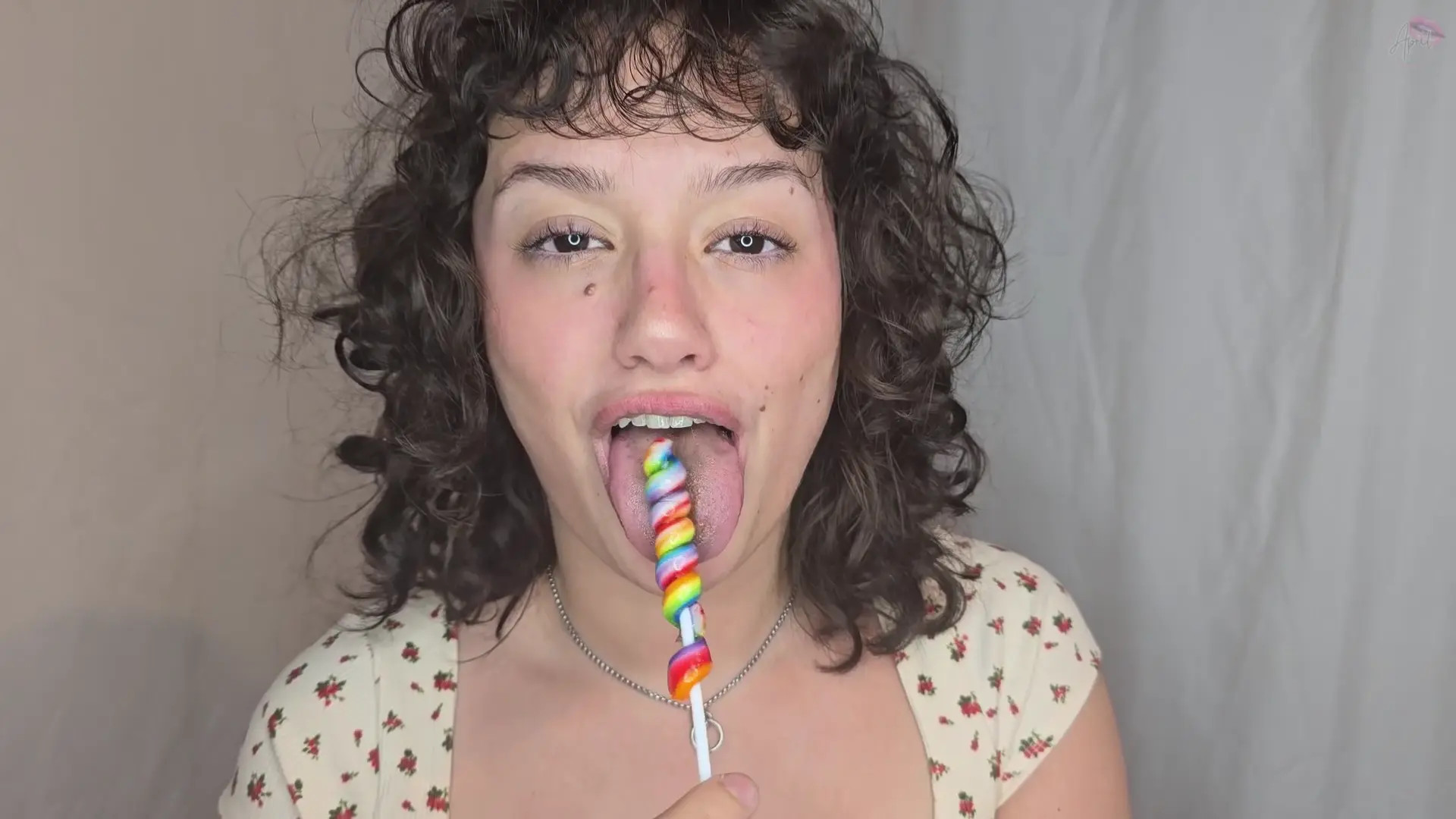 Exclusive Leak: AprilStrips - Lick Lollipop Lick - Stream in FullHD | Hotleakxxx.com