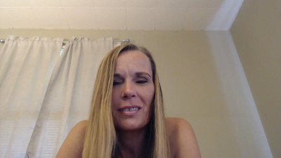 Kimi The Milf Mommy - My natural milf titties