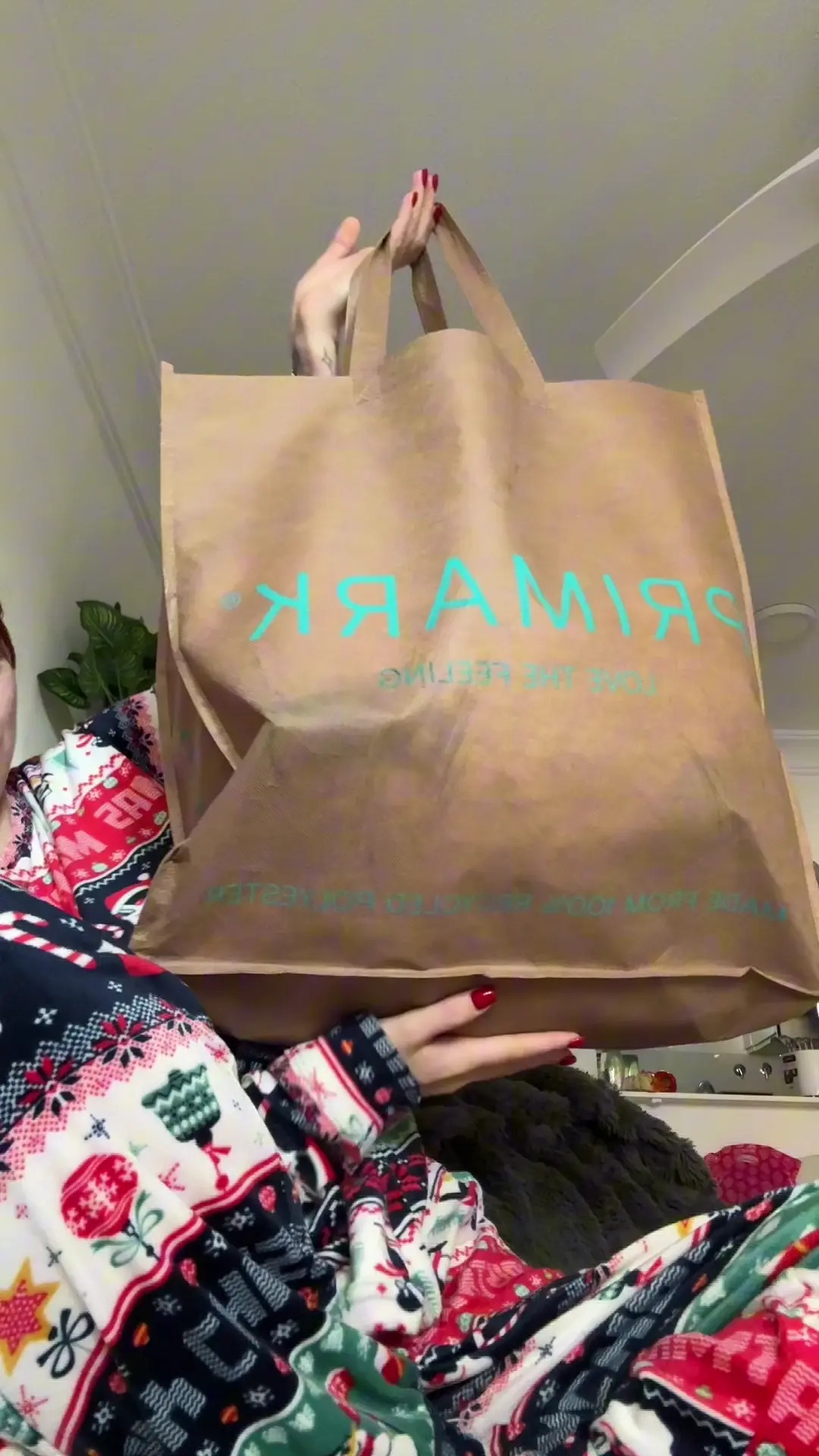 Exclusive Leak: Anna_Prince - Unboxing from shopping mall - Stream in FullHD | Hotleakxxx.com